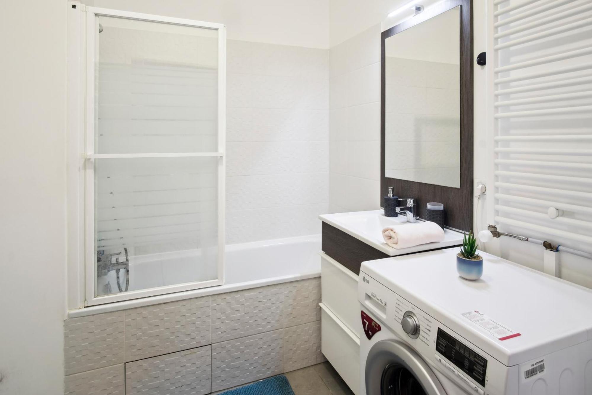 Chic Apart Disneyland With Terrace Apartment Биси Сен Жорж Екстериор снимка